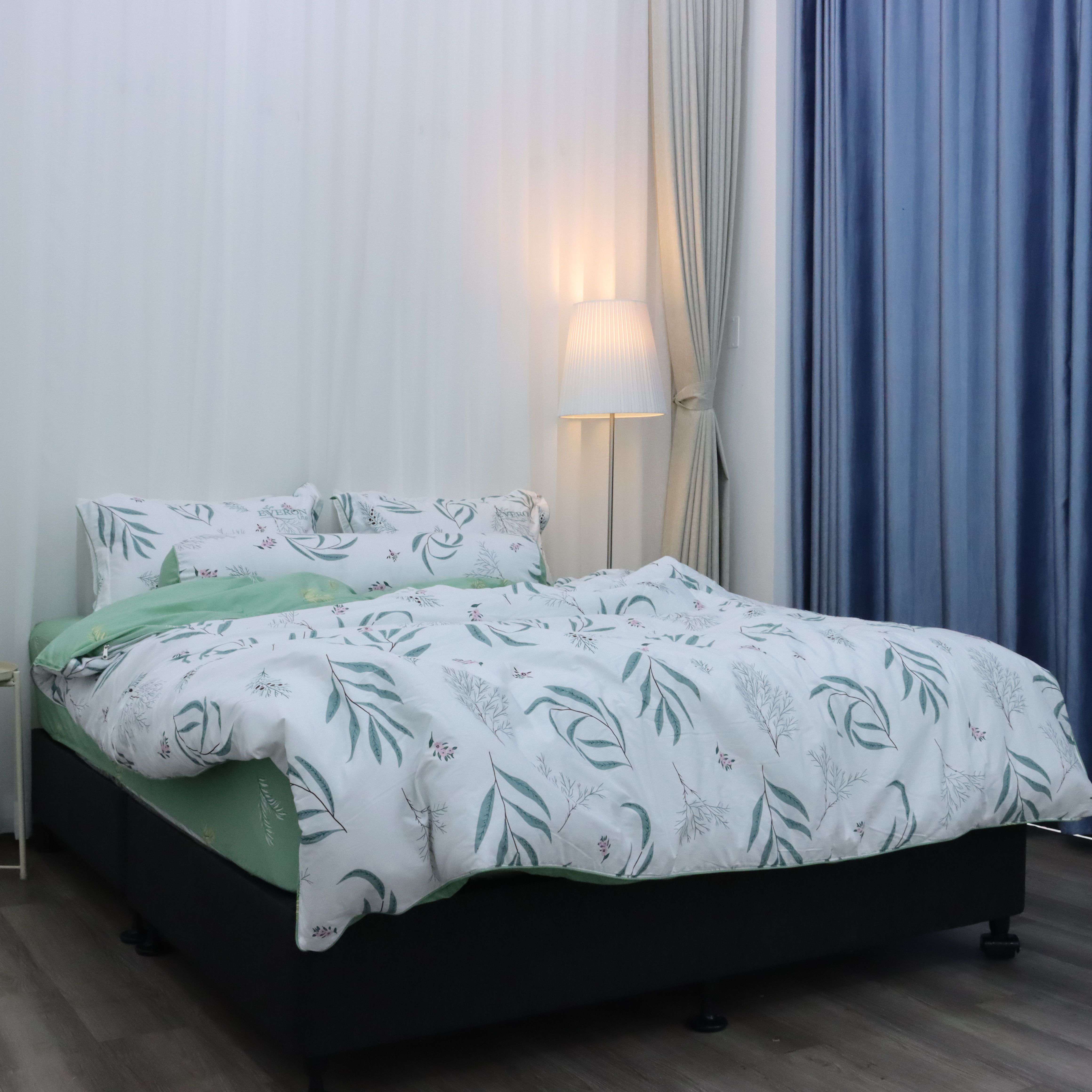 Chăn bốn mùa Cotton Xanh phối Trắng Everon Lite ELCP201