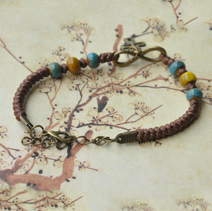 Vòng tay gốm dân gian dễ thương mix cây thánh giá VGOM43