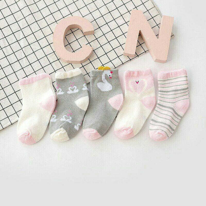 Set 5 đôi tất cao cổ màu cute cho bé trai bé gái