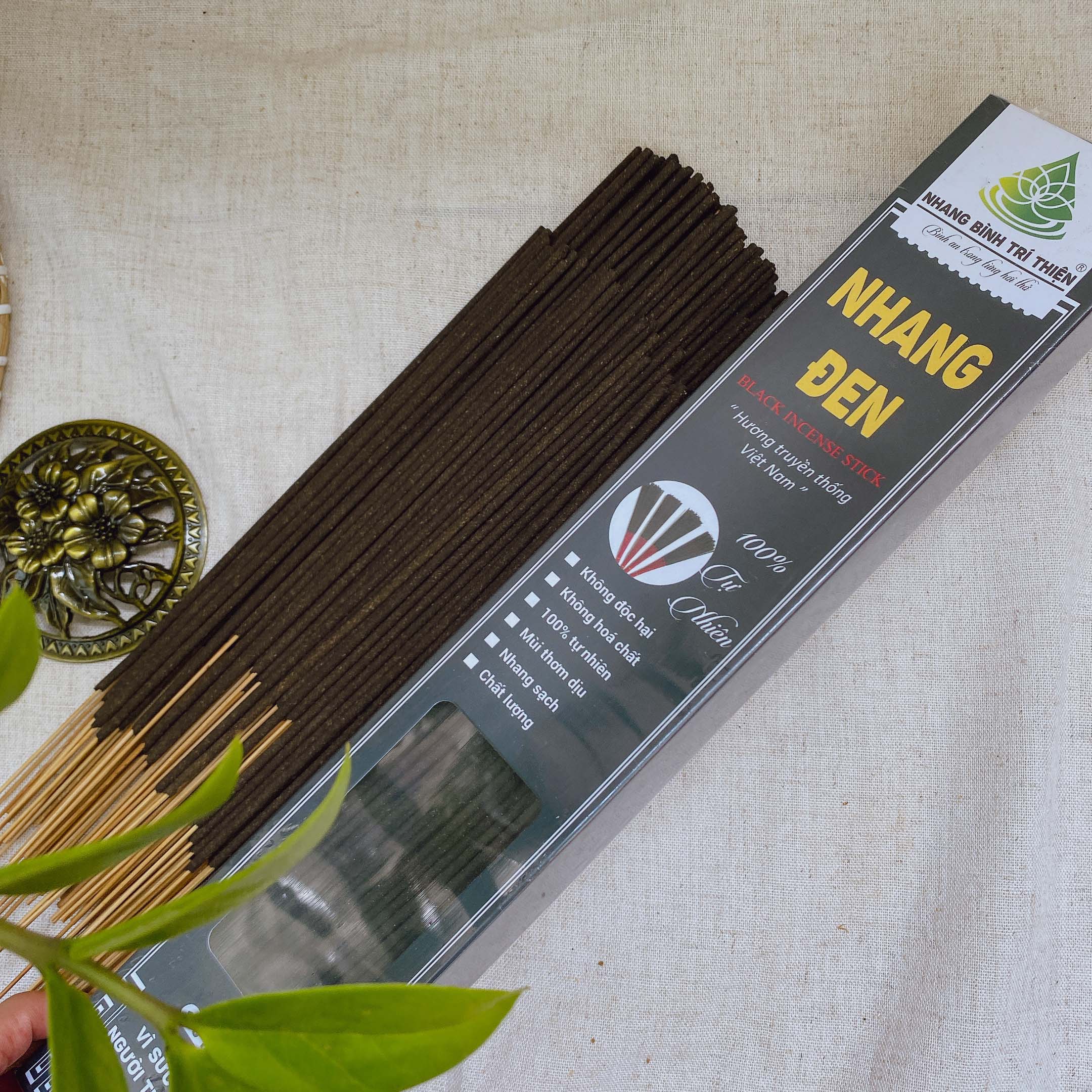 Nhang Đen Truyền Thống Thơm ngát, 100% tự nhiên loại 100 thanh 4 tấc Thương Hiệu Bình Trí Thiện