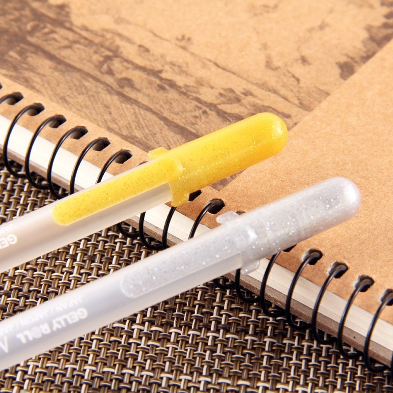 Bút gel trắng, nhũ Gelly Roll Sakura Nhật Bản - Lalunavn A28
