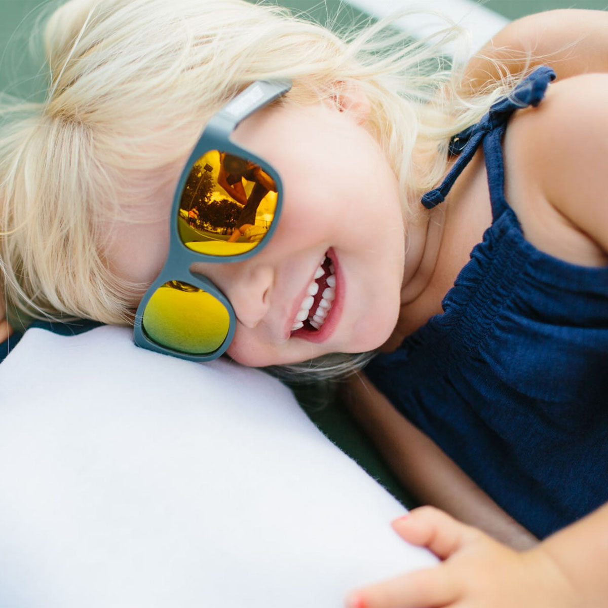 Kính chống tia cực tím có tròng kính phân cực trẻ em Babiators – The Islander, tráng gương màu cam, 6-10 tuổi