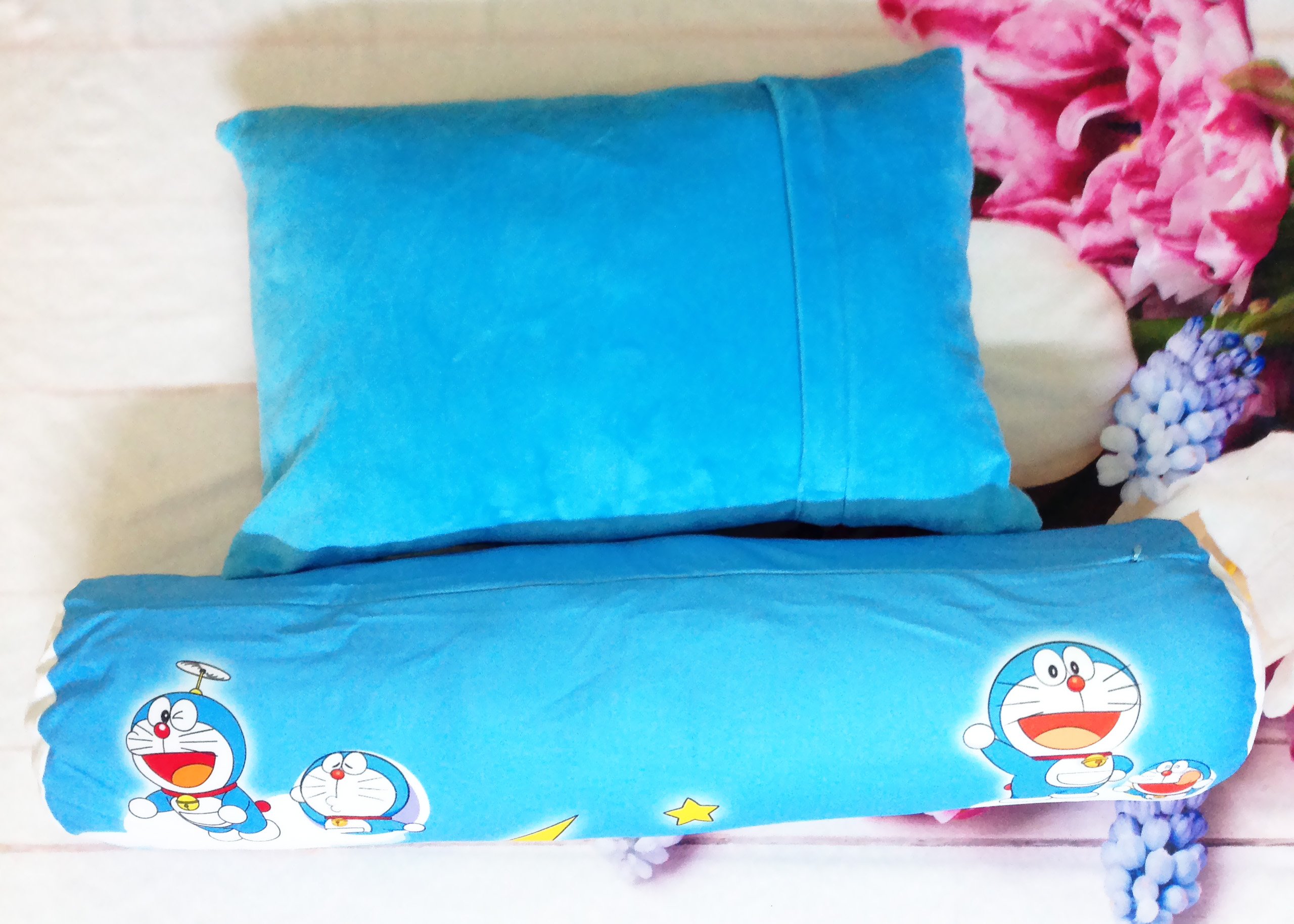 Set vỏ gối nằm và vỏ gối ôm mẫu Doraemon