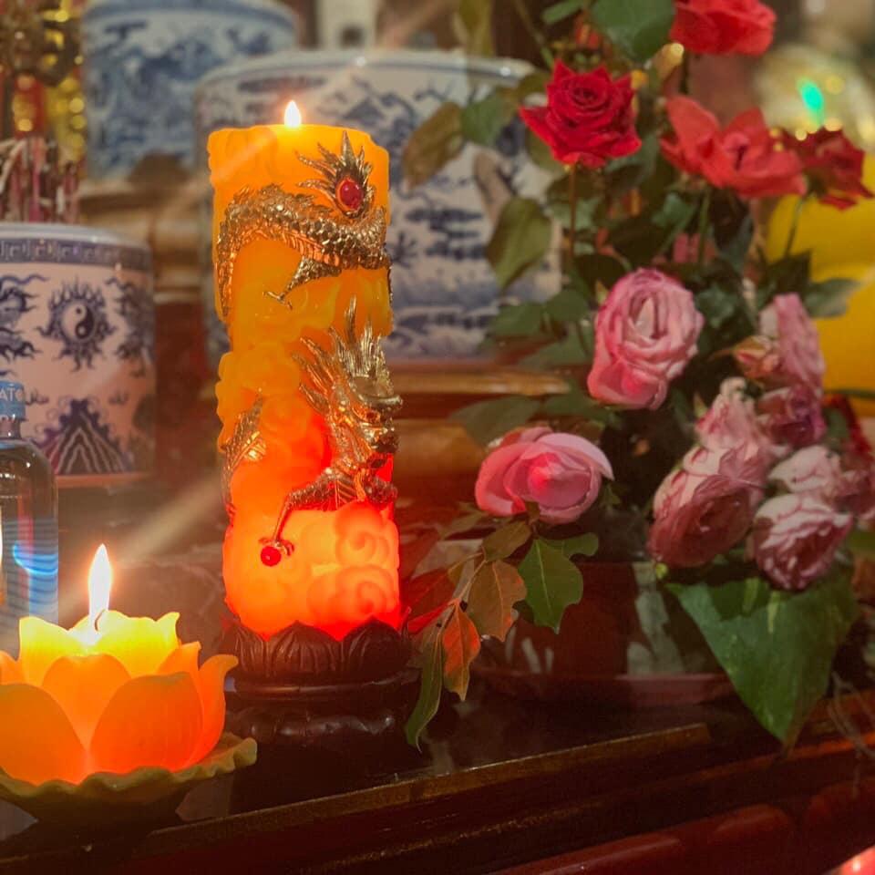 Nến trụ rồng có đèn led đổi màu - nến khắc hình rồng thờ phật – đèn cầy trang trí Candle shop