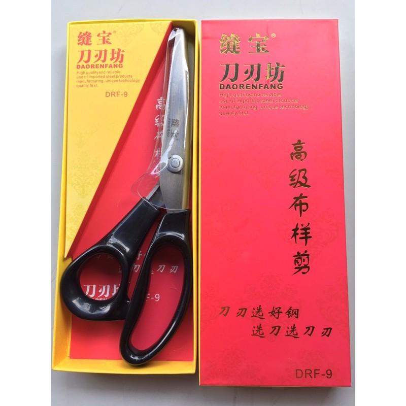 Kéo răng cưa giatot