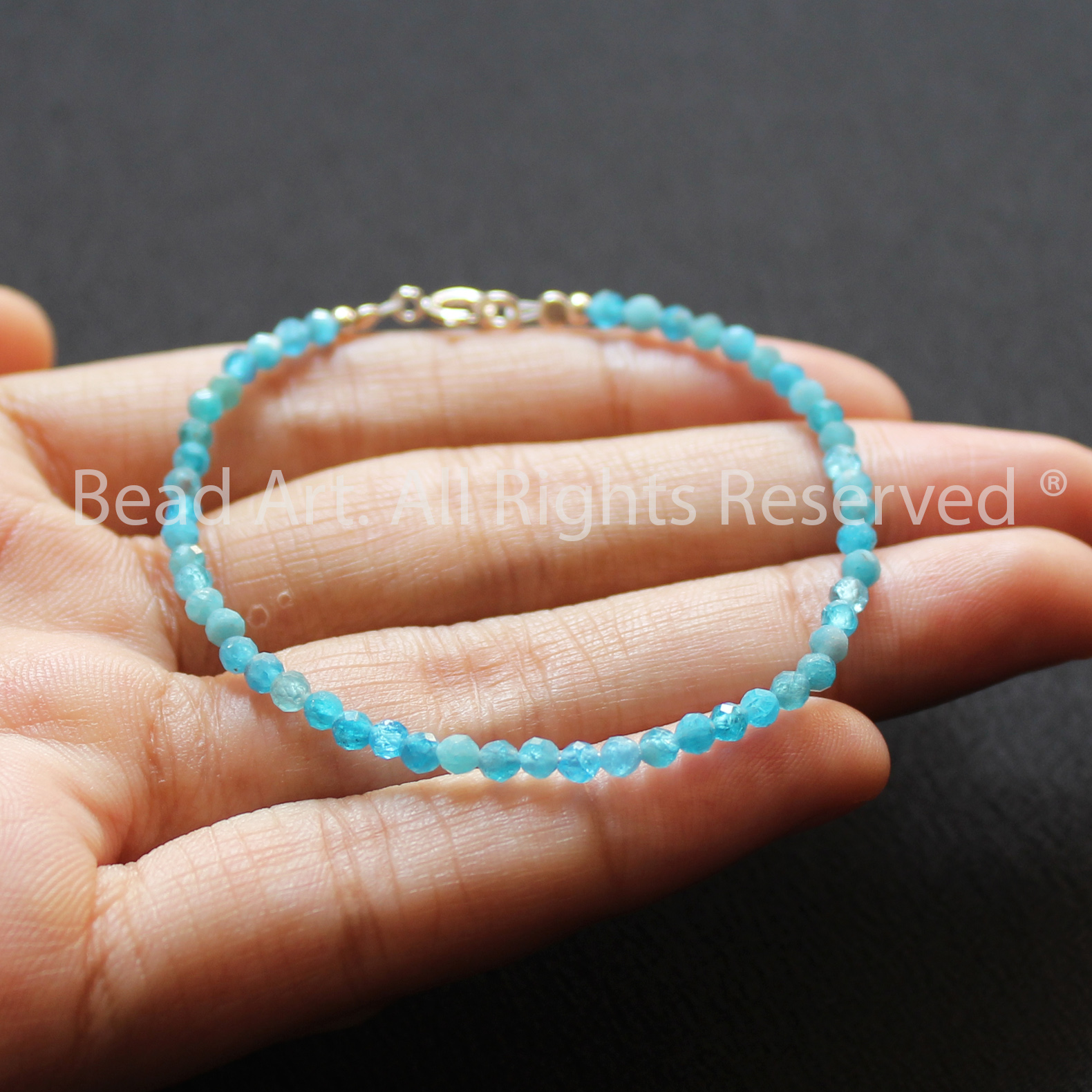 Vòng Tay 2.8MM Đá Apatite Tự Nhiên Màu Xanh Biển Giác Cắt Loại A, Mệnh Thuỷ, Mộc, Vòng Tay Phong Thuỷ, Lắc Tay, Chuỗi Hạt - Bead Art