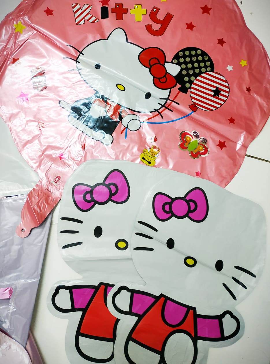 Set bong bóng tráng nhôm trang trí sinh nhật, sự kiện cho bé chủ đề Mèo Hello Kitty tông màu tím hồng