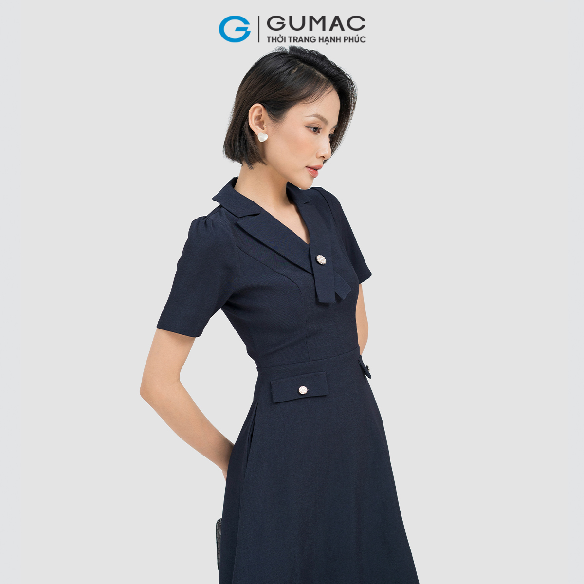 Đầm cổ chéo cách điệu  GUMAC DD04060