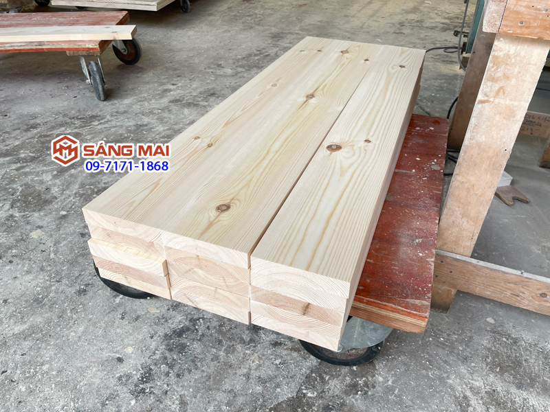 Tấm gỗ thông dày 3cm x mặt rộng 15cm x dài 120cm + láng mịn 4 mặt
