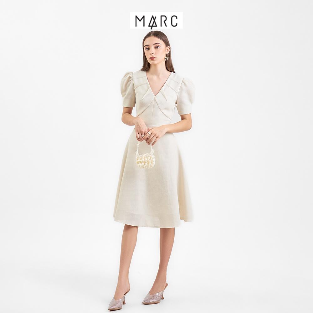 Đầm midi nữ MARC FASHION tay phồng cổ tim dằn li CBSH110622