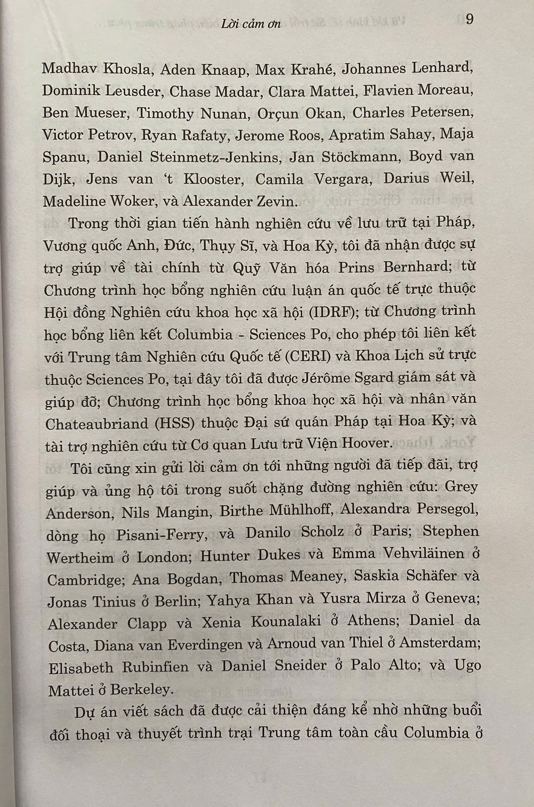 Vũ Khí Kinh Tế: Sự Trỗi Dậy Của Các Biện Pháp Trừng Phạt Kinh Tế Như Một Công Cụ Chiến Tranh Hiện Đại