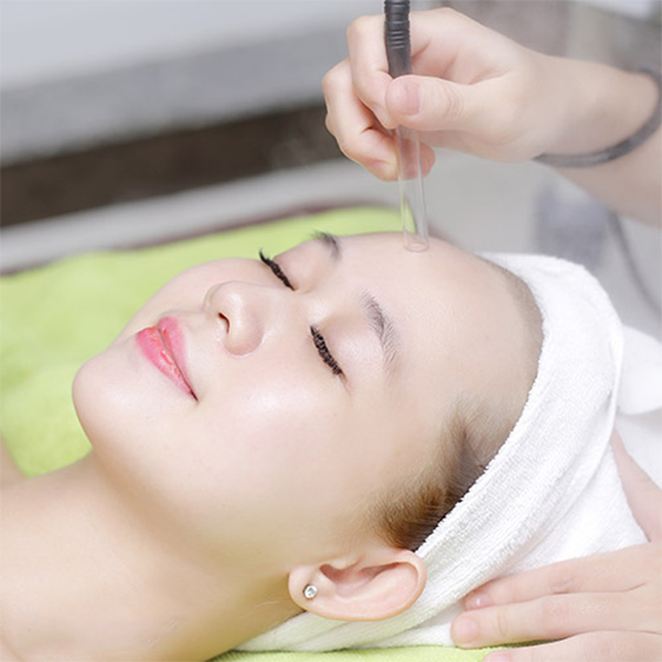 Voucher 14 Bước Trắng Sáng Da, Sạch Mụn, Mịn Màng Điều Trị Mụn Cao Cấp Tại Ellis Spa