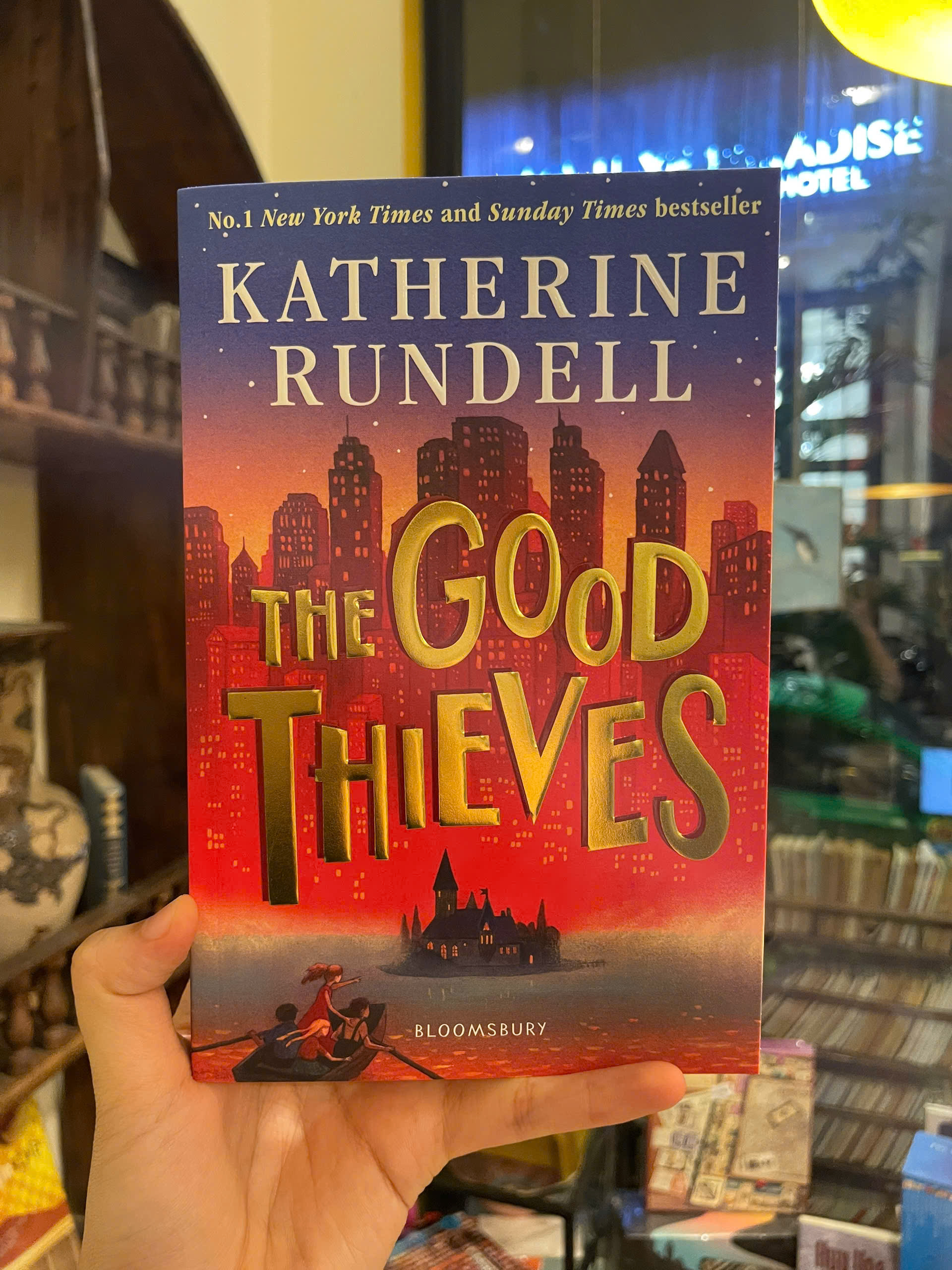 Sách - The Good Thieves by Katherine Rundell -  Historical Fiction/Adventure book in English