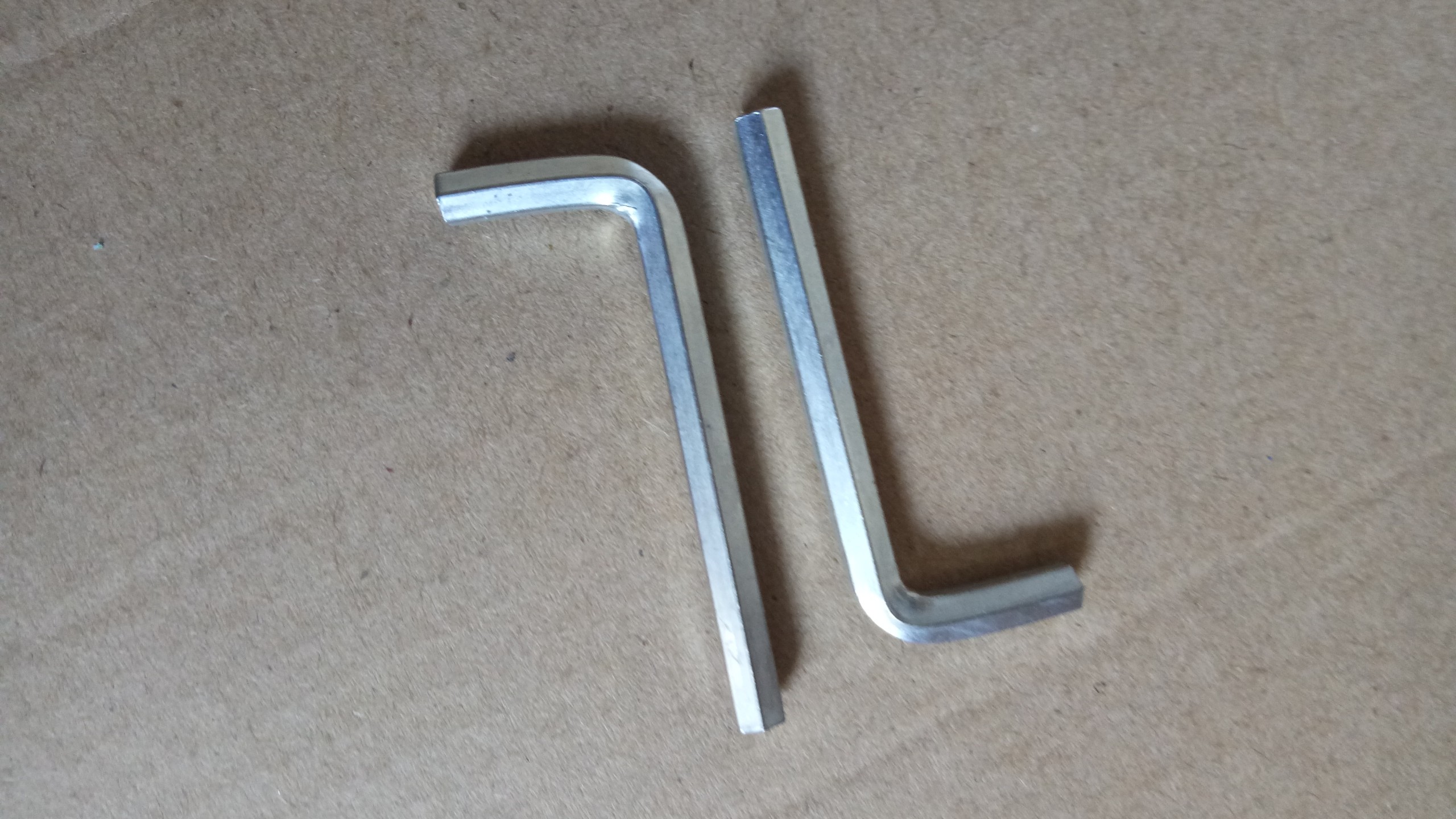 Giày trượt Patin Papaison Kids tặng kèm bộ phụ kiện 6 món ( 2 miếng bảo vệ bàn tay + 2 miếng bảo vệ khuỷu tay + 2 miếng bảo vệ đầu gối) và tool lục giác