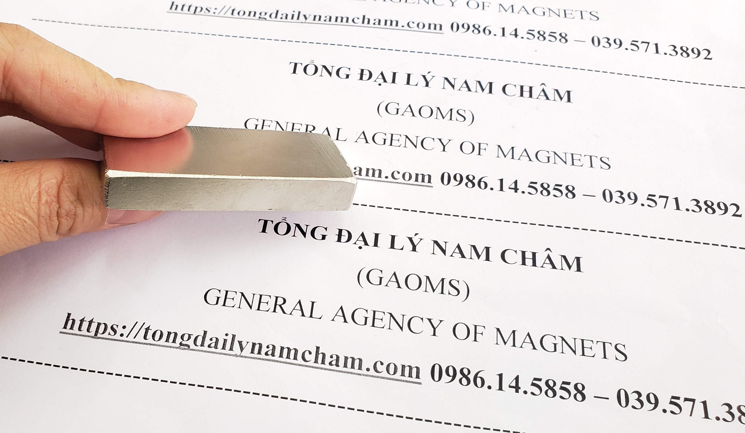 Nam châm siêu mạnh kích thước 60x25x10mm, lực hút cực mạnh