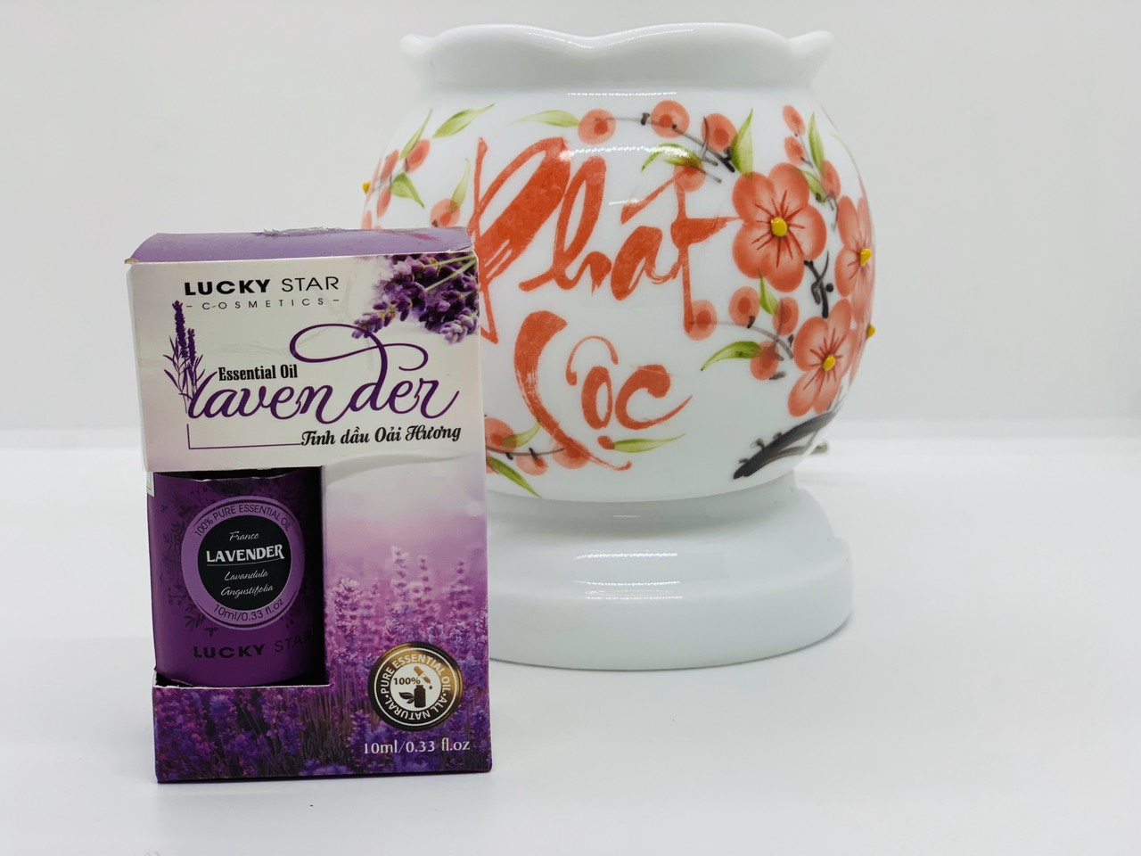 Combo Tinh Dầu Oải Hương Lavender Lucky Star và Đèn xông gốm Bát Tràng