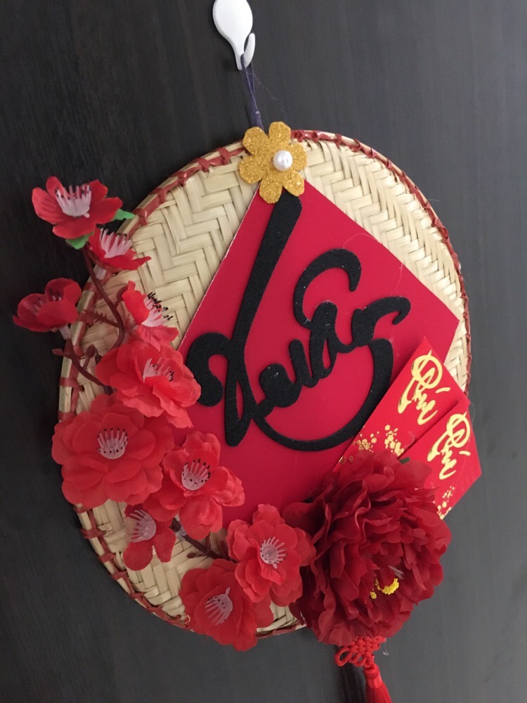 Vòng hoa, mẹt hoa, quạt hoa treo – Nhiều mẫu mã – Đường kính từ 30 đến 40 cm – Cây giả, hoa lụa decor trang trí Tết – Vòng treo phong thuỷ, hút tài lộc