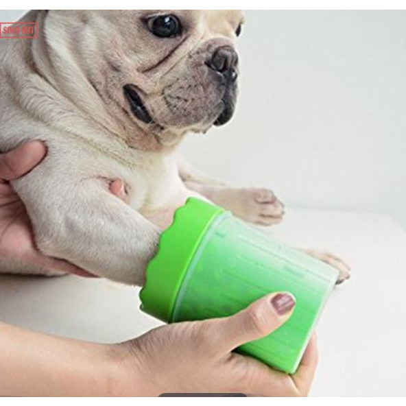 Dụng cụ rửa chân cho chó mèo