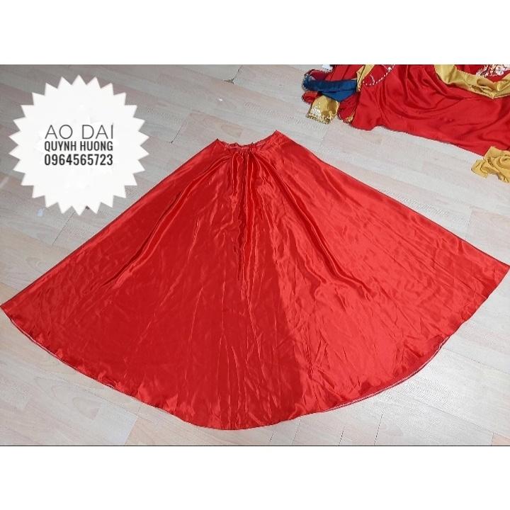 Áo dài nhung đính hạt cổ và tà