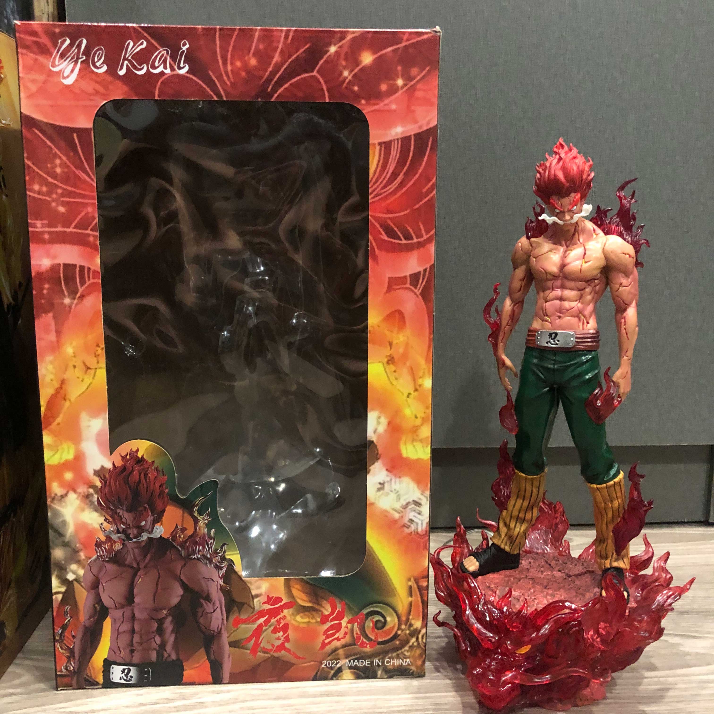 Mô hình Bát Môn Gai 35 cm có LED usb - Naruto