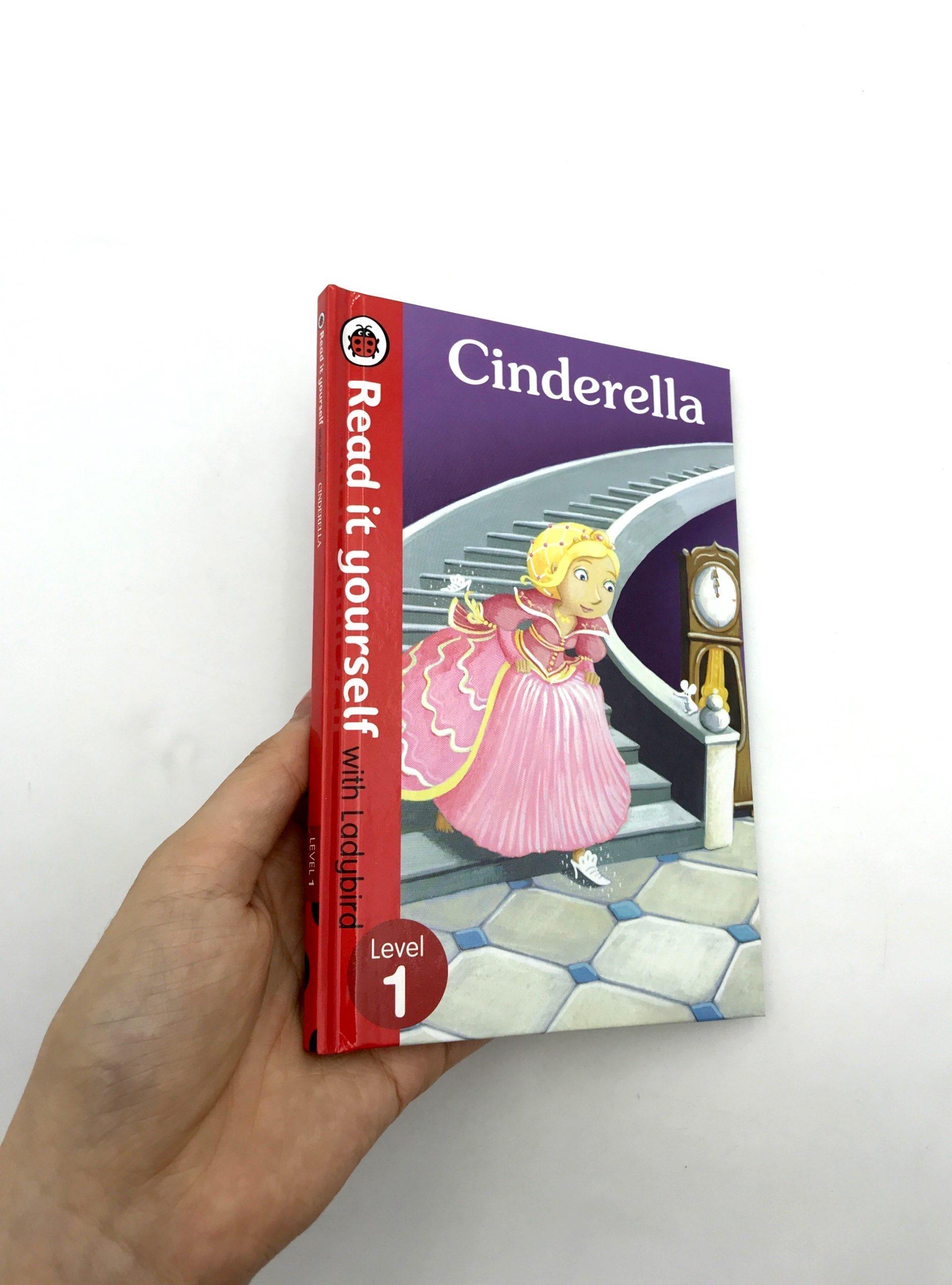 Read It Yourself Cinderella (Hardcover)