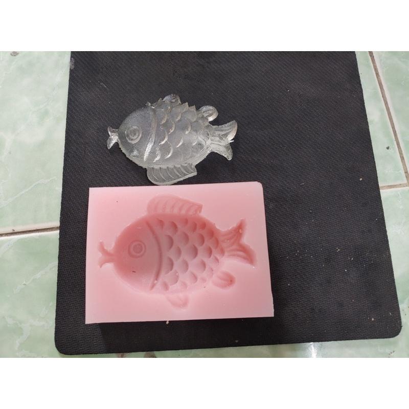Khuôn silicon cá chép tròn