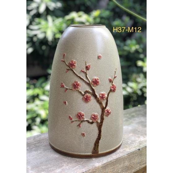Bình cắm hoa cao 37cm, dáng chuông, men rạn cổ, họa tiết đắp nổi thủ công. Gốm sứ Bát Tràng.