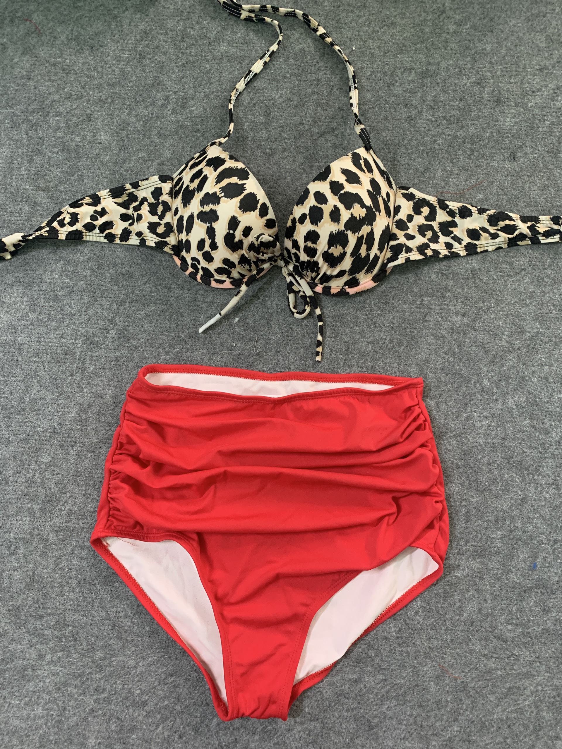 ( Mua 1 Tặng 1 ) Bikini cúc họa mi liền mảnh tay phồng+ Set bikini 2 mảnh gọng nơ