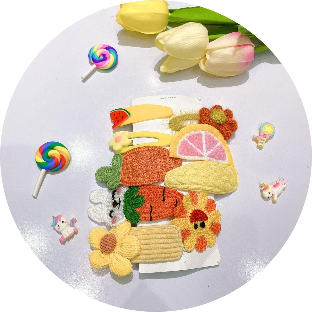 Bảng kẹp bé gái dễ thương