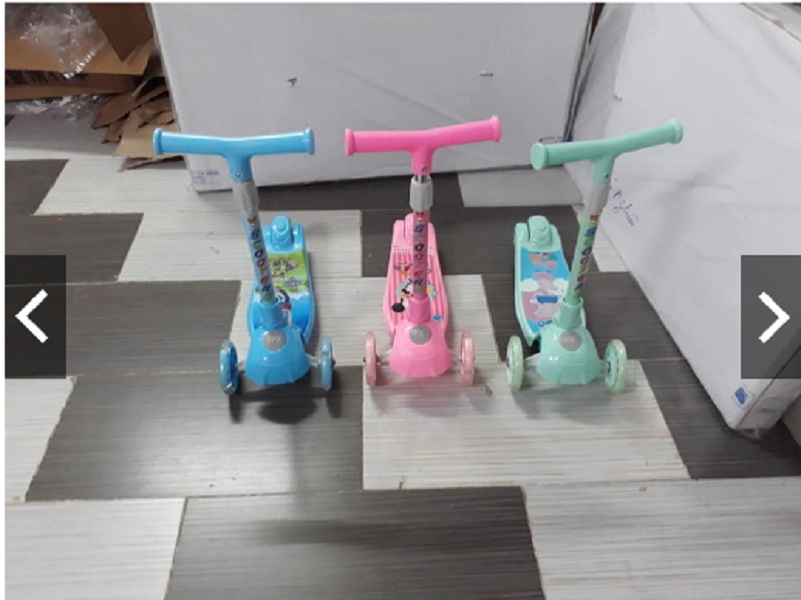 Xe trượt Scooter mẫu mới 2019 (hàng Cao cấp có giảm xóc + phanh chân)- màu cho bé gái