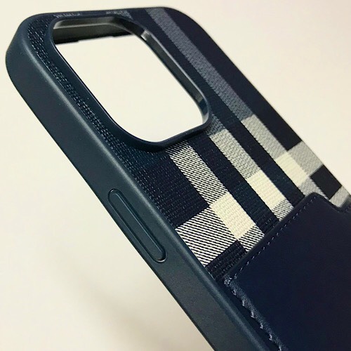 Ốp lưng cho iPhone 15 Pro Max hiệu Mentor Skin Caro Card Chống sốc - Hàng nhập khẩu