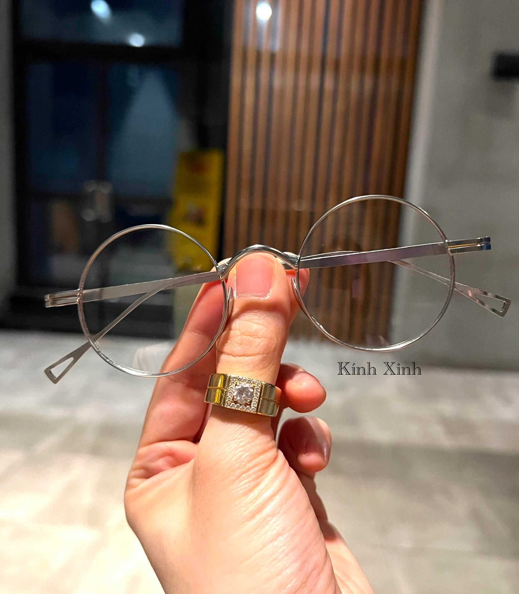 Kính Mắt tròn nhỏ gọng Titanium -Đường kính 4,3cm