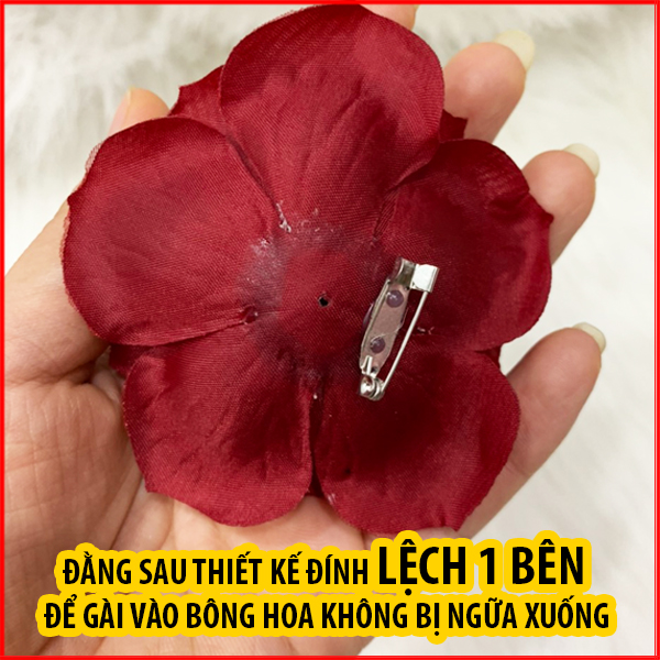 Tag Hoa Hồng Lớn Cài Áo, Kiểu Cài Áo Hoa Có Ghim, Có Trâm Cài Áo Váy Màu Nâu Đậm, màu da, Đỏ - Kích Thước 8-9 CM CH002