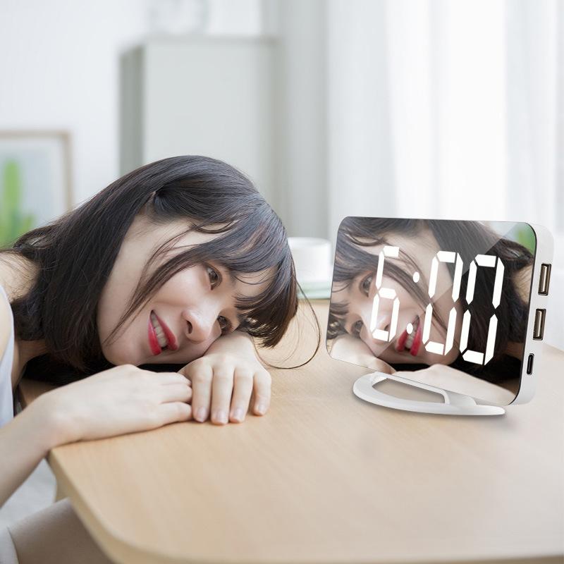 Đồng hồ báo thức kỹ thuật số, Đồng hồ LED gương lớn