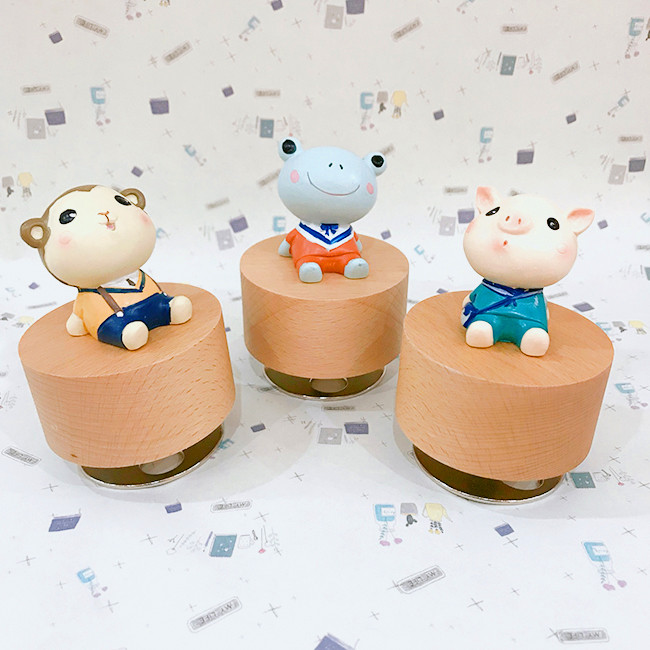 Hộp nhạc xoay tròn hình thú