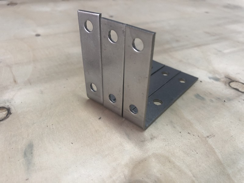 Ke góc vuông INOX chữ L bản rộng 1.5 cm