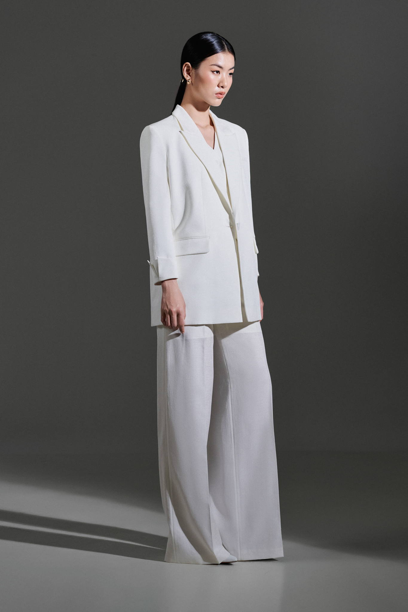 Quần vải ống suông fom dài TOVE màu trắng thiết kế cao cấp WHITE CHIC