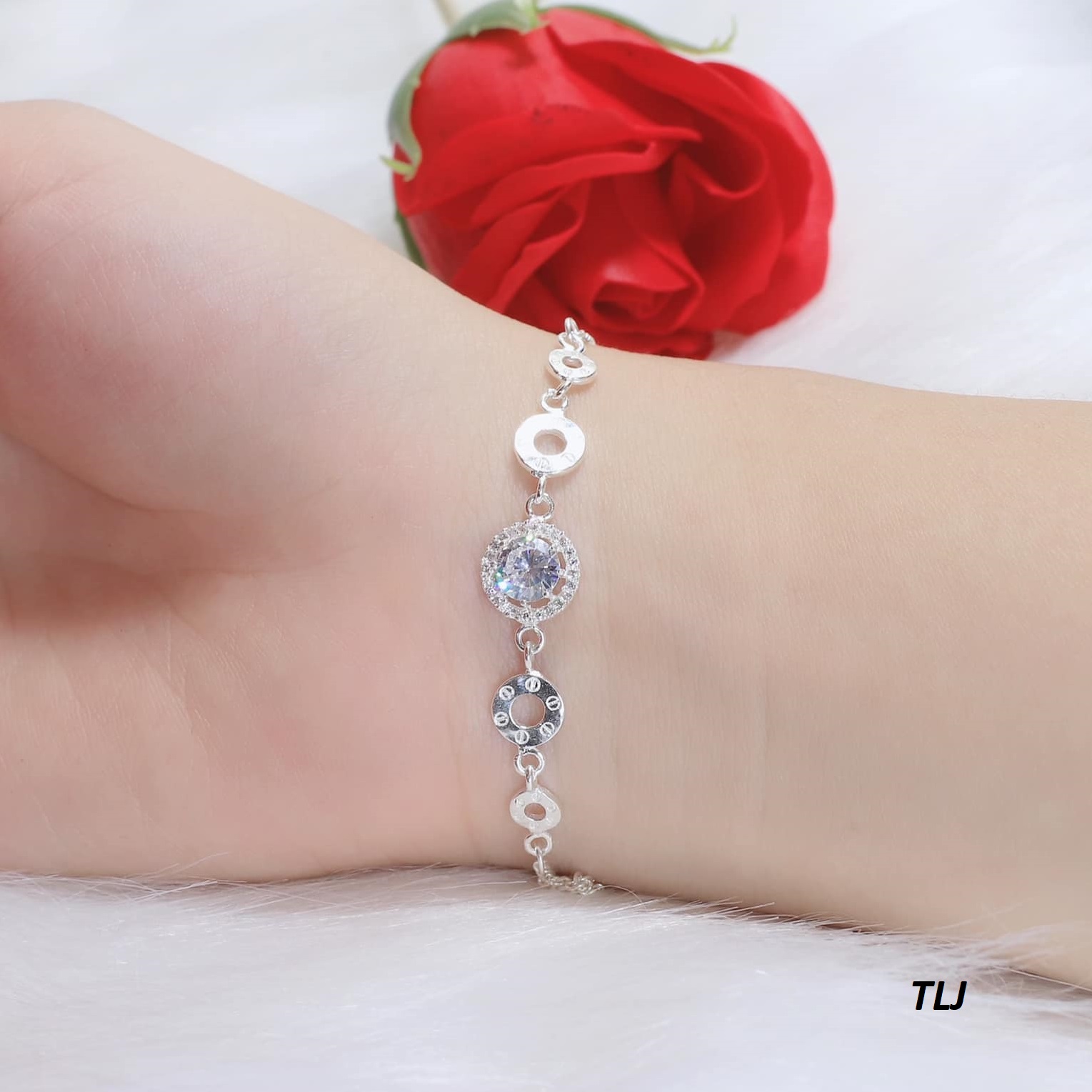 Lắc tay nữ chất liệu bạc s925 MS09t