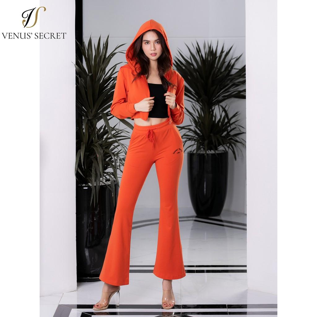 Bộ nỉ Venus' Secret áo croptop quần ống vẩy