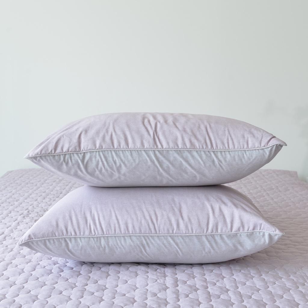 Vỏ Gối On Cloud Pillow Case Amber Pink/ Purple 50x70 Cao Cấp Chống Bụi