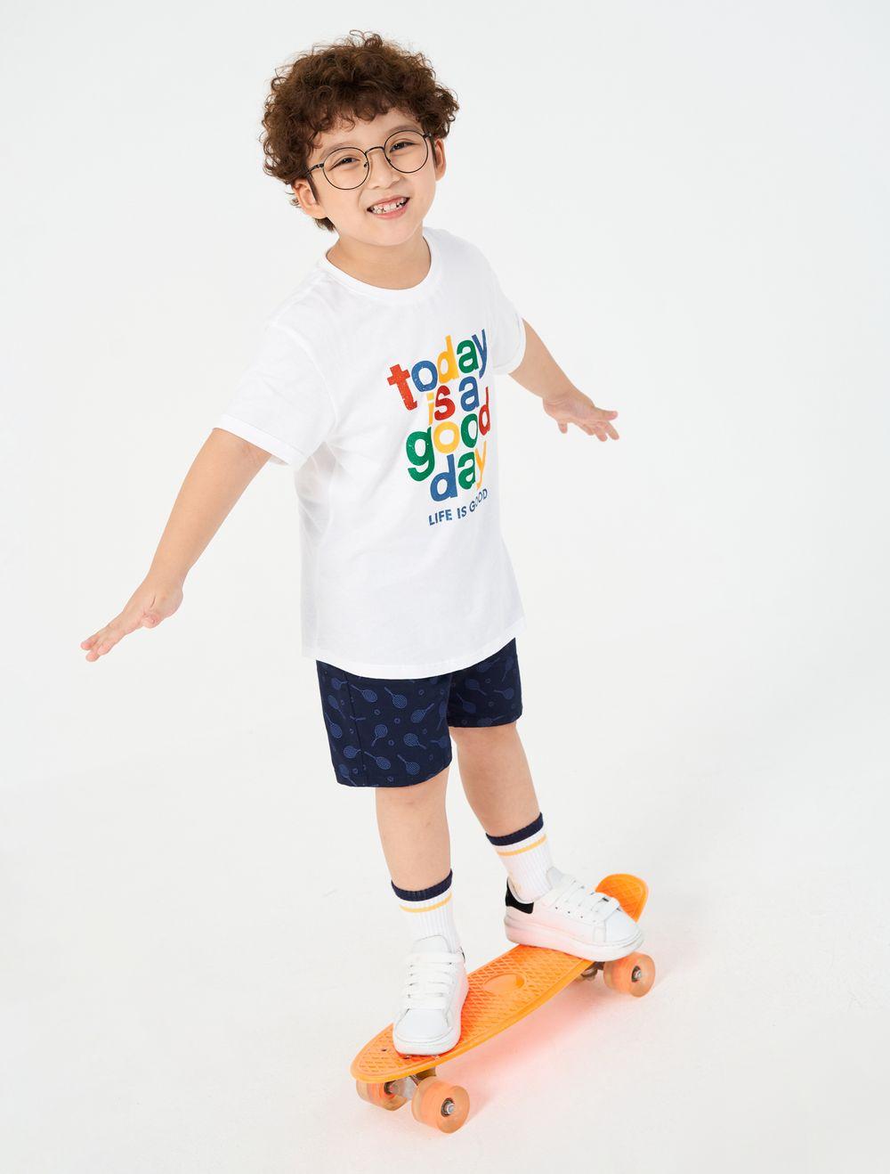 Áo phông bé trai in hình CANIFA Áo phông bé trai casual bo cổ chất liệu 100% cotton in hình. 2TS22S007