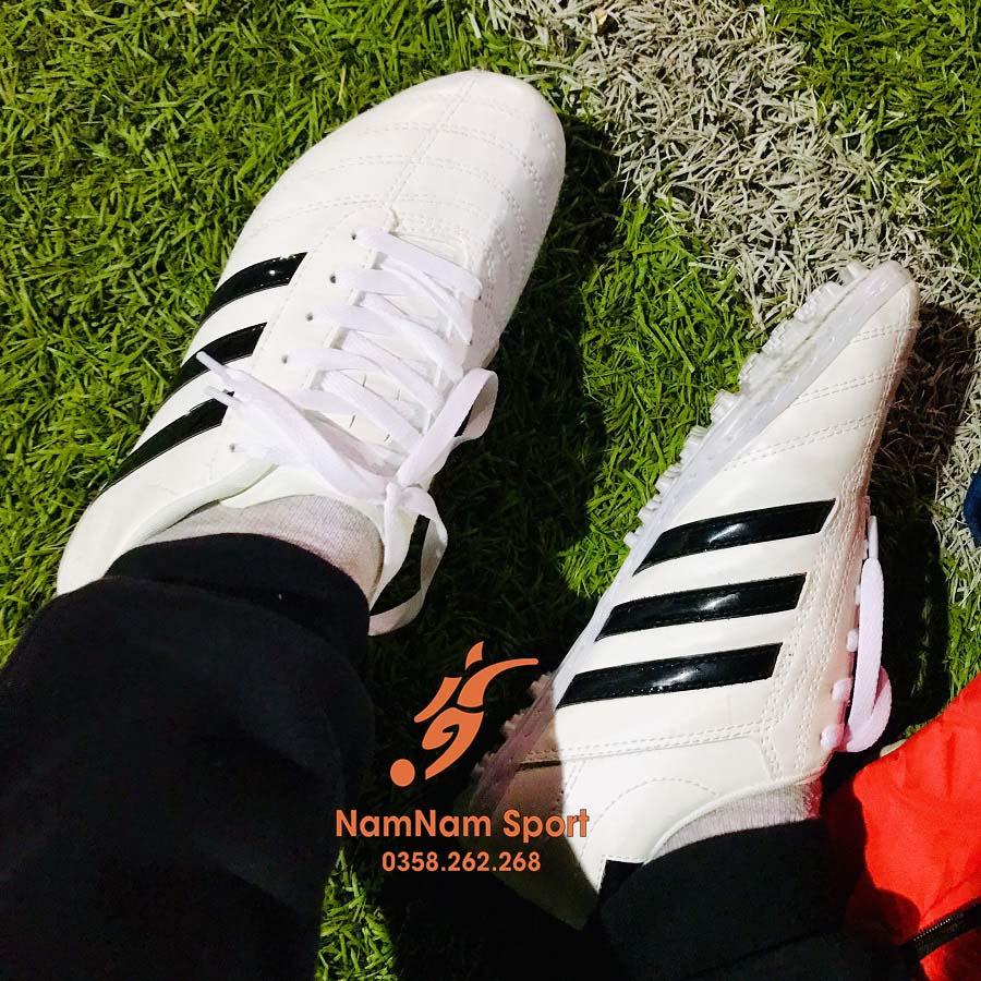 Mẫu giày thể thao đá bóng có đinh WK 3 Sọc Trắng 2022