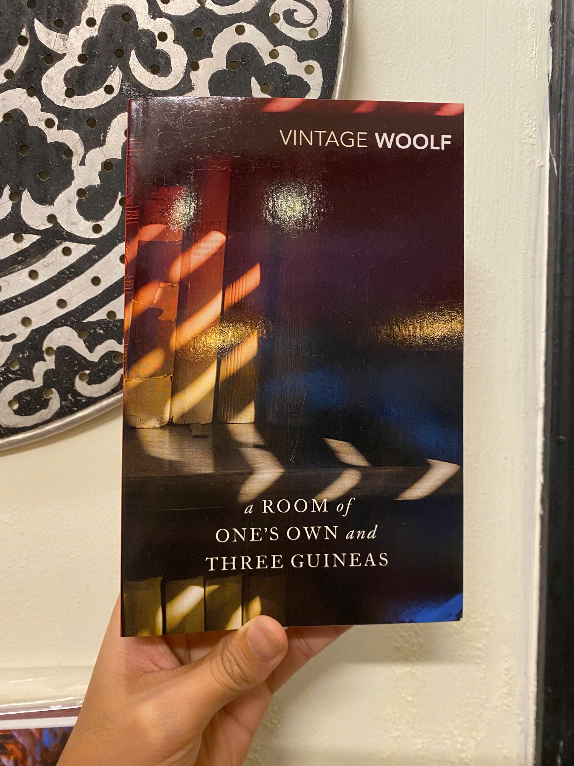 Sách - A Room of One's Own and Three Guineas by Virginia Woolf - Tiểu thuyết tiếng Anh