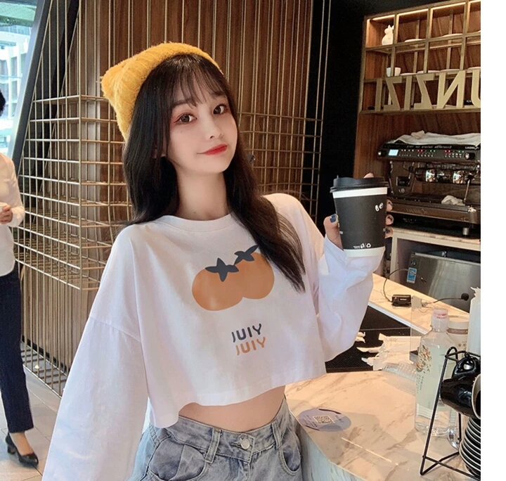 Áo croptop tay dài form rộng in hình cà chua