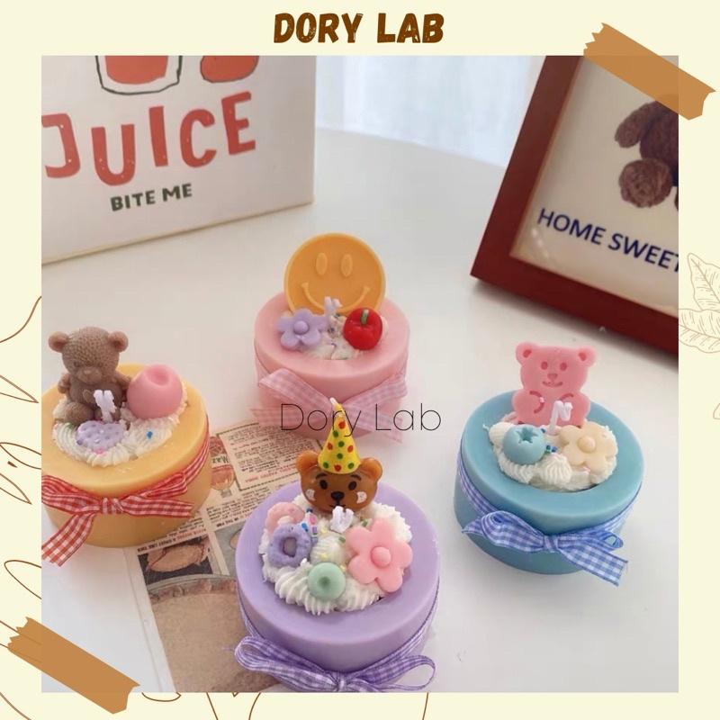 Nến Thơm Trụ Tròn Phủ Kem Gấu Con Cute Handmade, Quà Tặng Sinh Nhật - Dory Lab