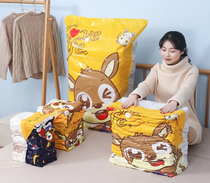 Bộ 4 Túi Hút Chân Không Quần Áo, Chăn Gối LOVE LIFE