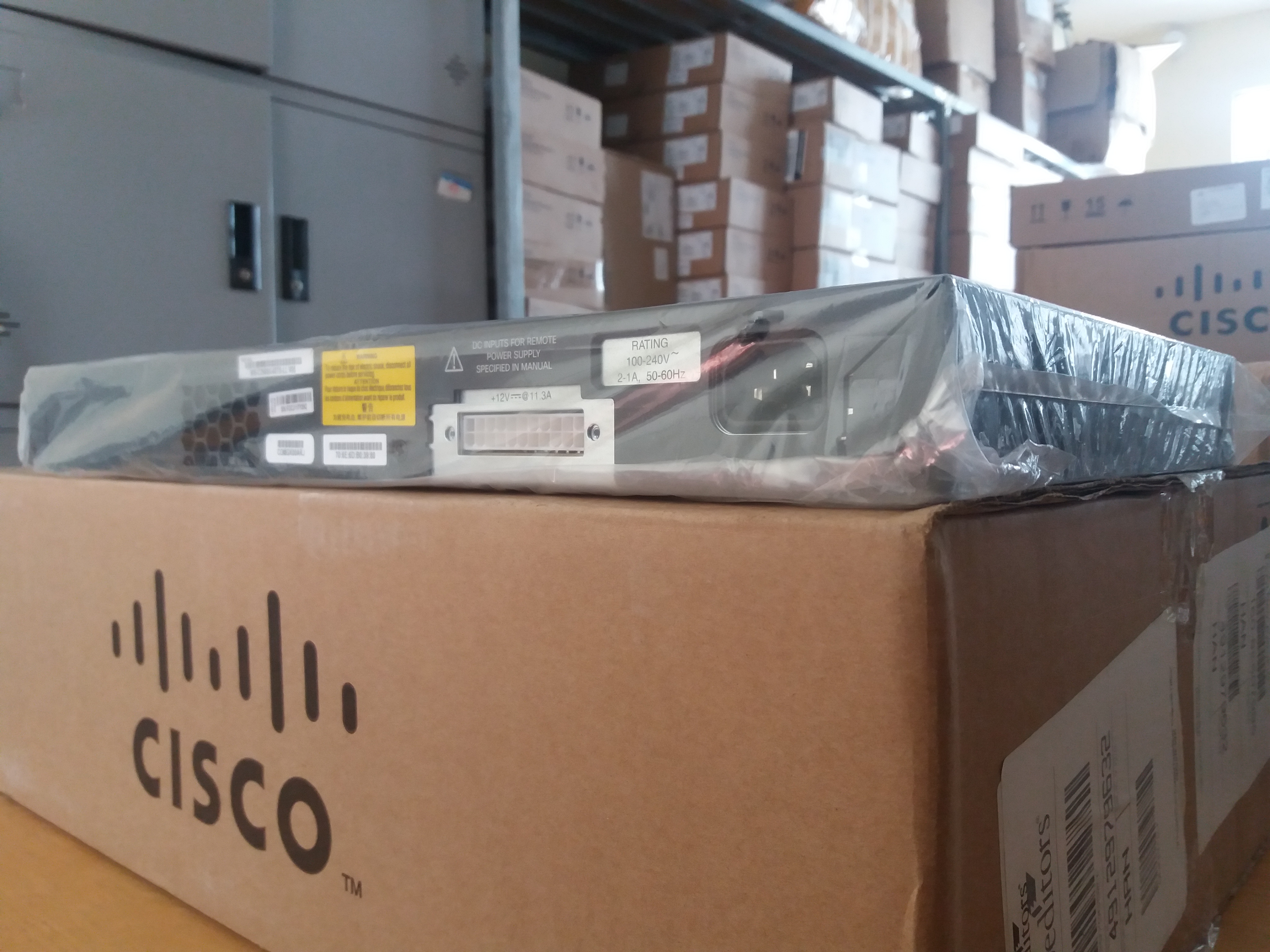 Thiết bị mạng Switch Cisco WS-C2960X-48TS-LL - Hàng nhập khẩu