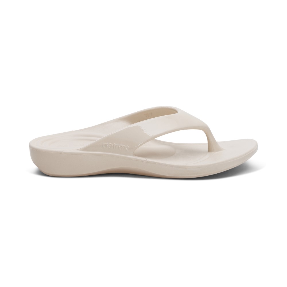 Dép xỏ ngón sức khỏe nữ Aetrex Maui Ivory - dép kẹp chống đau chân