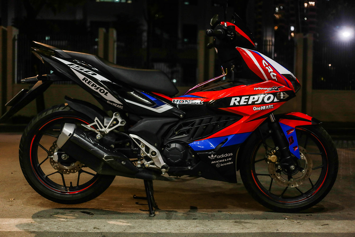 Tem trùm Winner X Red Blue Repsol