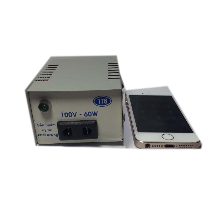 Biến thế đổi điện 220V - 100V công suất 60W, lõi đồng